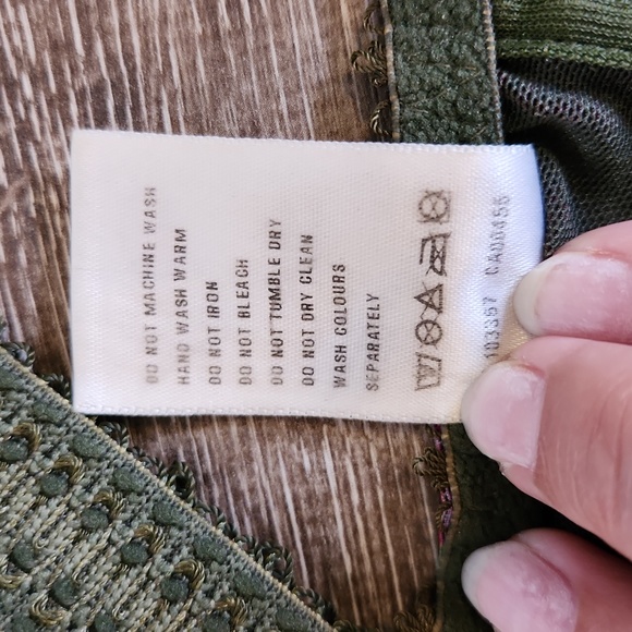 US 28H green and pink lace bra - Picture 6 of 6